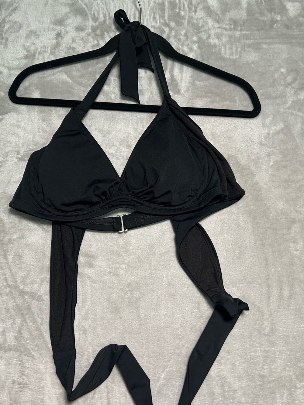 Athleta Halter Wrap Bikini Top Women’s 36B/C Black Padded Underwire
